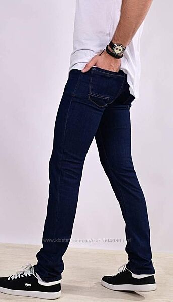 Джинси чоловічі синього кольору 