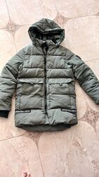Подовжена курточка 140/146