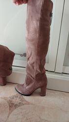 Ботфорди натуральний замш 38р