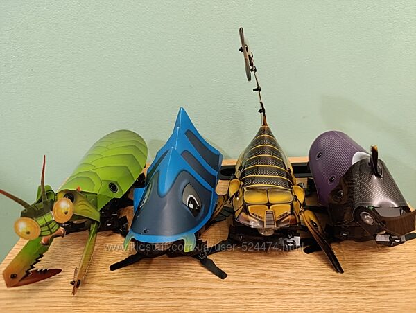 Kamigami роботи Камігамі. Mattel. США. Управляються з телефону.