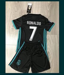 Футбольна форма Роналдо