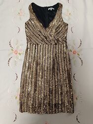 Плаття в золоті лелітки 