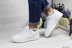 Женские демисезонные кроссовки Nike Lunar LF-1 белые с