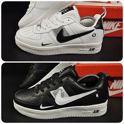 Мужские кроссовки Nike Air Force 1 белые и черные с