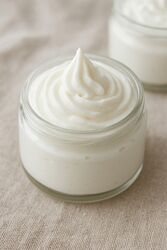 Антивіковий крем з пептидами Matrixyl 3000. Крафтова косметика