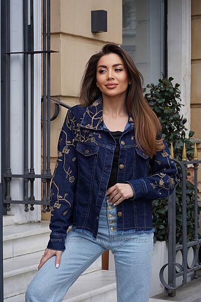 S, M, L Джинсова куртка із вишивкою