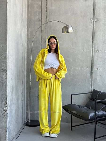 Стильний костюм оверсайз велюр