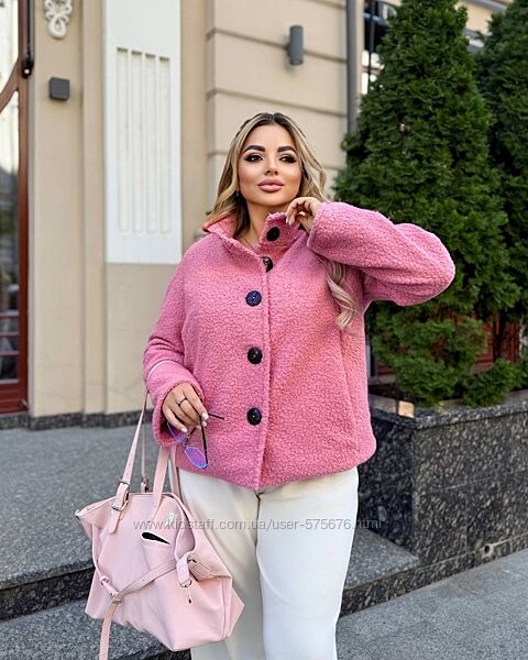 р.44 до 62р. Жіноче коротке пальто на гудзиках з тканини букле