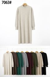 Польща 54-56, 56-58 Однотонні сукні з пишними рукавами