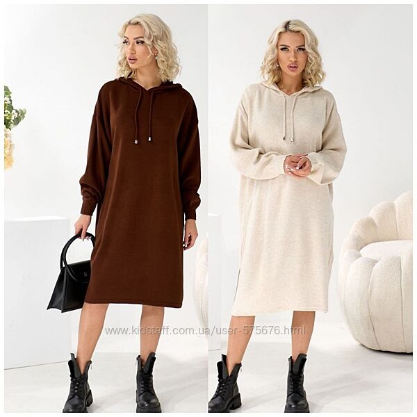 Сукня з капюшоном в стилі оверсайз