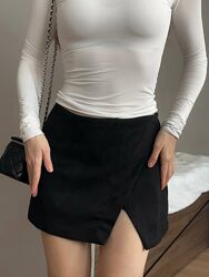 Спідниця-шортики замш на дайвінгу, яка ідеально доповнить твій гардероб