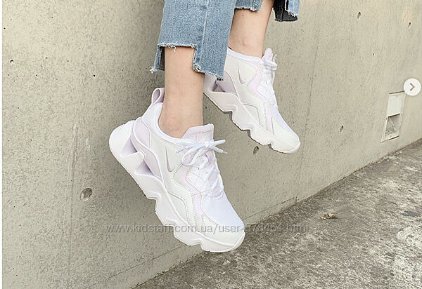 Кросівки Nike RYZ 365, оригінал, р-р 40, устілка 26 см