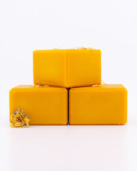 Натуральне ніжне мило з обліпихою та календулою