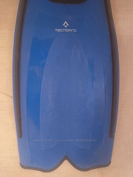 Ласти дитячі 34-36 р. Tecnopro б/в