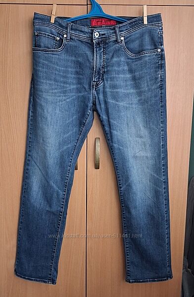 Джинсы от бренда Pierre Cardin/Франция/Оригинал.