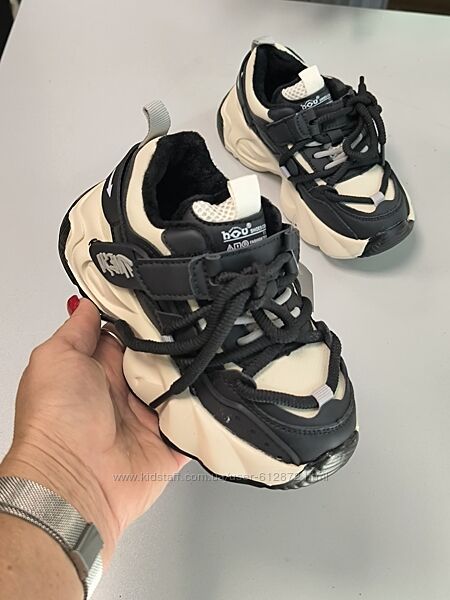 Утеплені демі кросівки 29,30,32рр