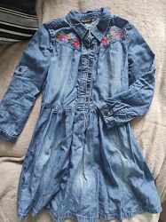 Сукня з вишивкою 110р