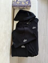 Женский костюм alo