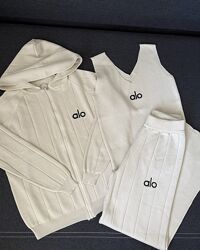 Женский костюм alo