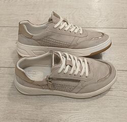 Стильні кросівки 39 розмір, устілка 24-25 см