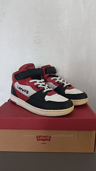 Шкіряні кросівки Levi&acutes, 36 розмір, устілка 23-24 см