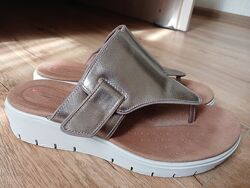 Шлепанцы, босоножки Clarks р39 1/2