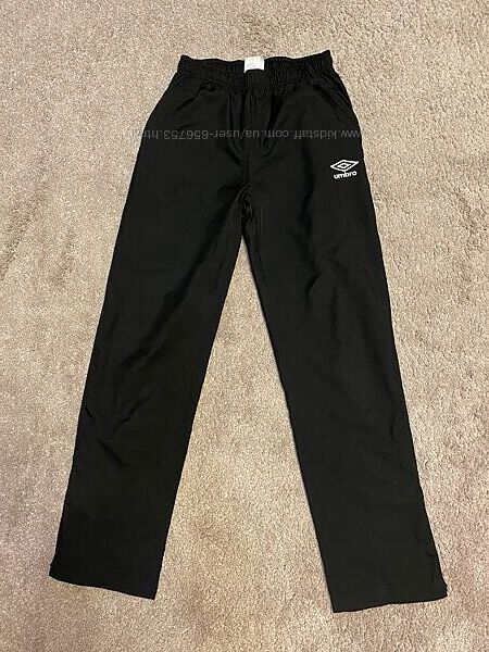 Спортивні штани Umbro на 152-158 см 