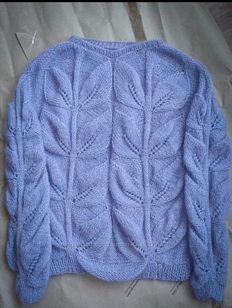 Свитер листья