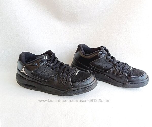 Кросівки чорні, устілка 23 см.