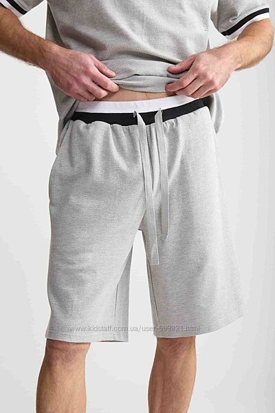 Стильні шорти Naviale