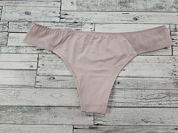 Гладенькі стрінги Acousma