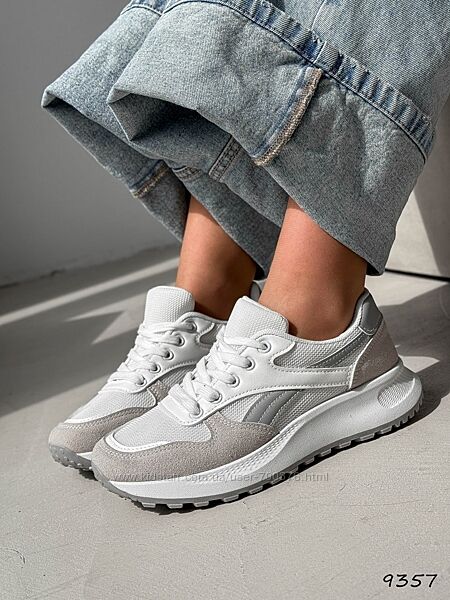 Кросівки May, білі/сірий