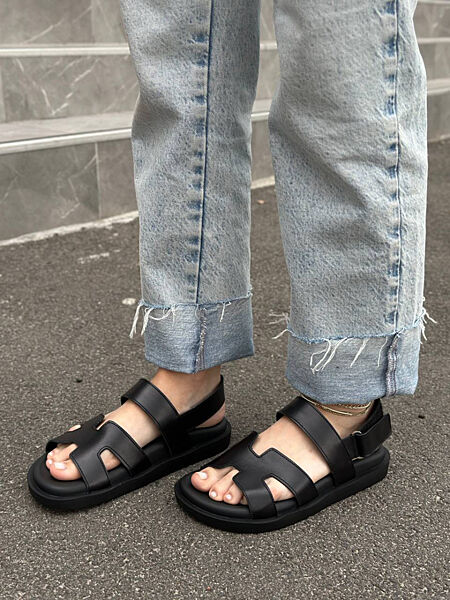 Босоніжки, натуральна шкіра, чорні