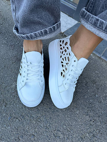 Кеди, натуральна шкіра, з перфорацією, білі