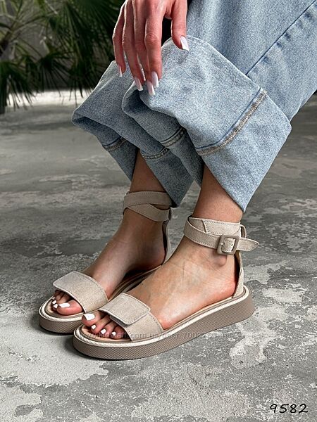 Босоніжки Iola, натуральна замша, беж