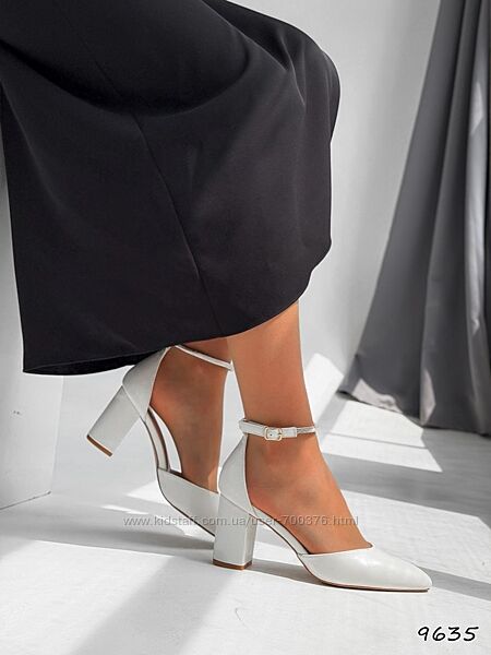 Туфлі Sandy білі, ремінець в стразах