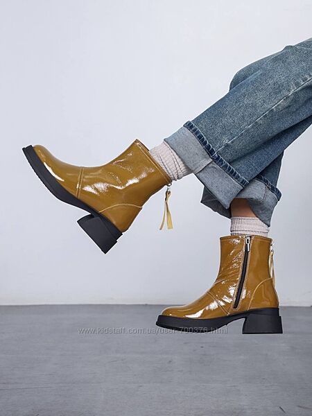 Черевики, натуральна лакова шкіра, гірчиця, демі/зима