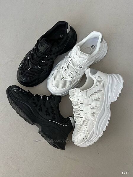 Кросівки чорні/білі