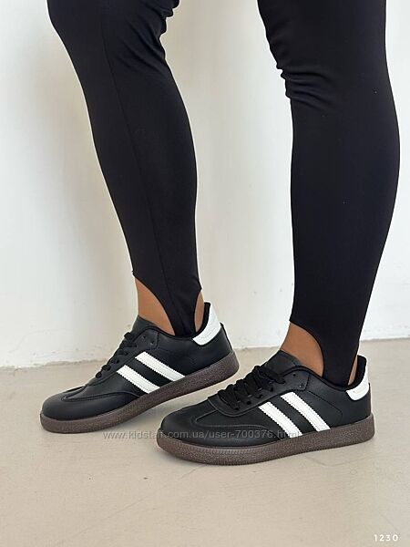 Базові кеди, в стилі бренду, чорні