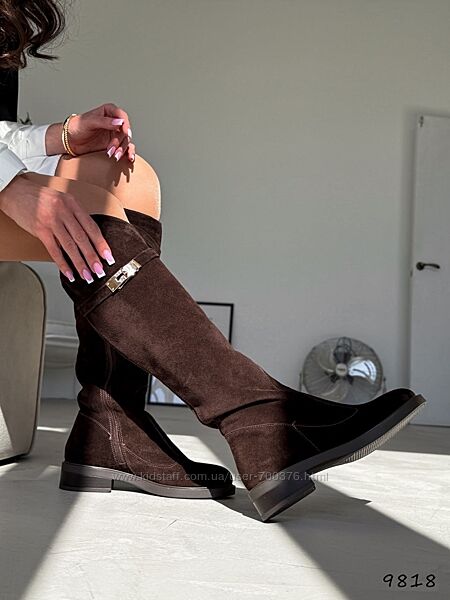 Чоботи демі Wix, натуральна замша, шоколад