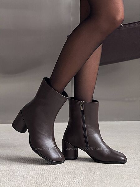 Ботильйони з анатомічним мисом barefoot, натуральна шкіра, шоколад, демі