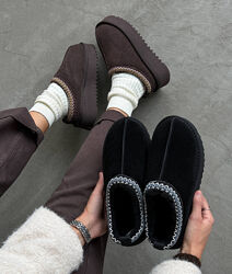 Сноубутси з відкритою п&acuteятою, натуральна замша, чорні/шоколад