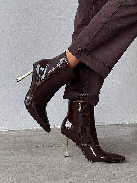 Вишукані демісезонні ботильйони, шоколад