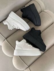 Зимові кросівки утеплені, білі/чорні