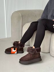 Уггі з опушкой, на платформі, натуральна замша, шоколад