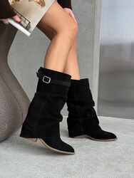 Чоботи Козаки, натуральна замша - Італія, чорні, демі, усередині байка