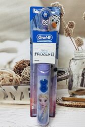 США Дитячі зубні пасти CREST та електрощітки Oral-B