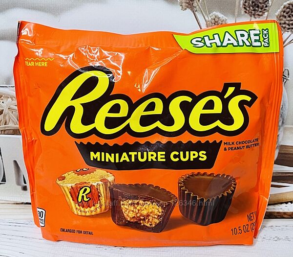 США Шоколадні цукерки REESE&acuteS miniature cups з арахісовою пастою
