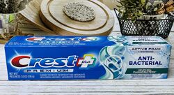 США Антибактеріальна відбілююча зубна паста Crest Premium Anti-Bacterial