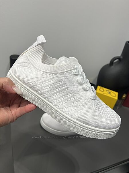 Кроссовки женские летние, очень удобные